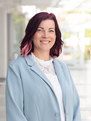 Porträt von Sarah Foß.