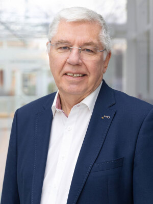 Porträt von Axel Möller.