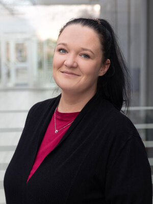 Porträt von Jessica Conrad.
